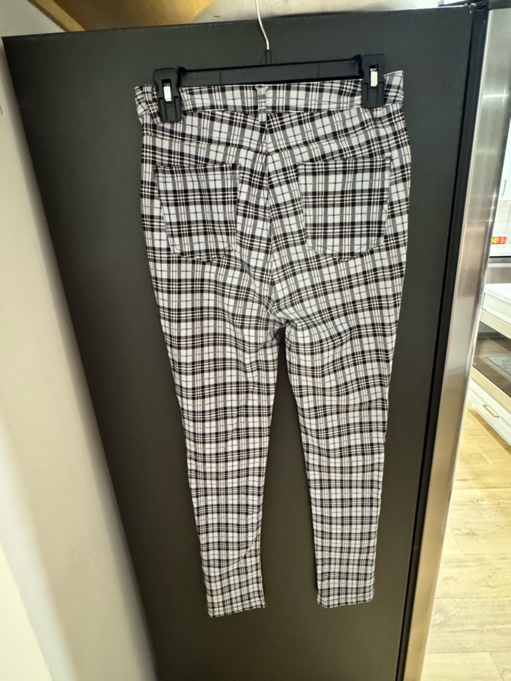 Plaid Ankle Pants - Black & White